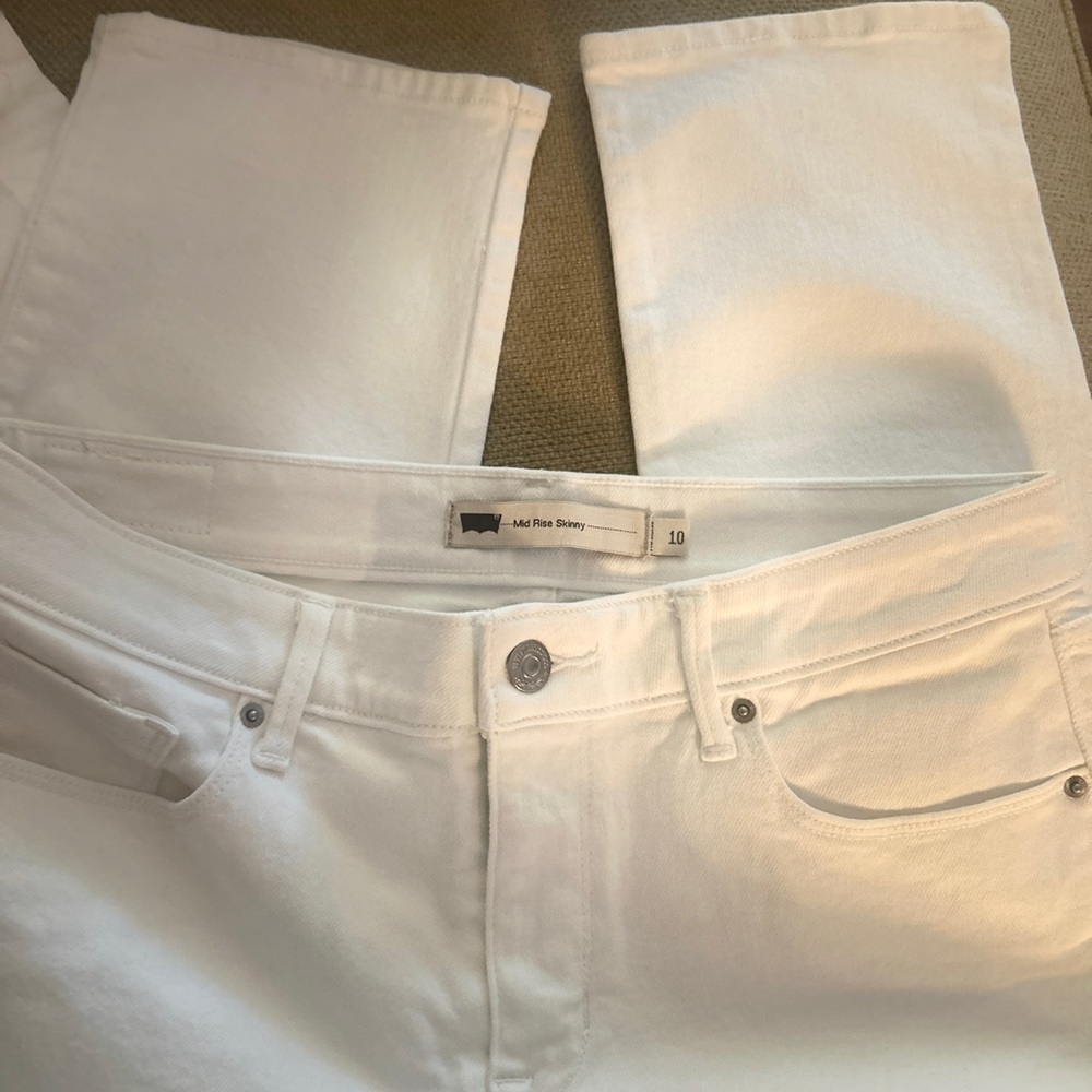 New Levi’s white tab straight Jeans size 10 leather patch inseam 30”